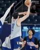 外线球员都喜欢和这种内线打球！杨瀚森给小个子做球助攻的意识太强了！